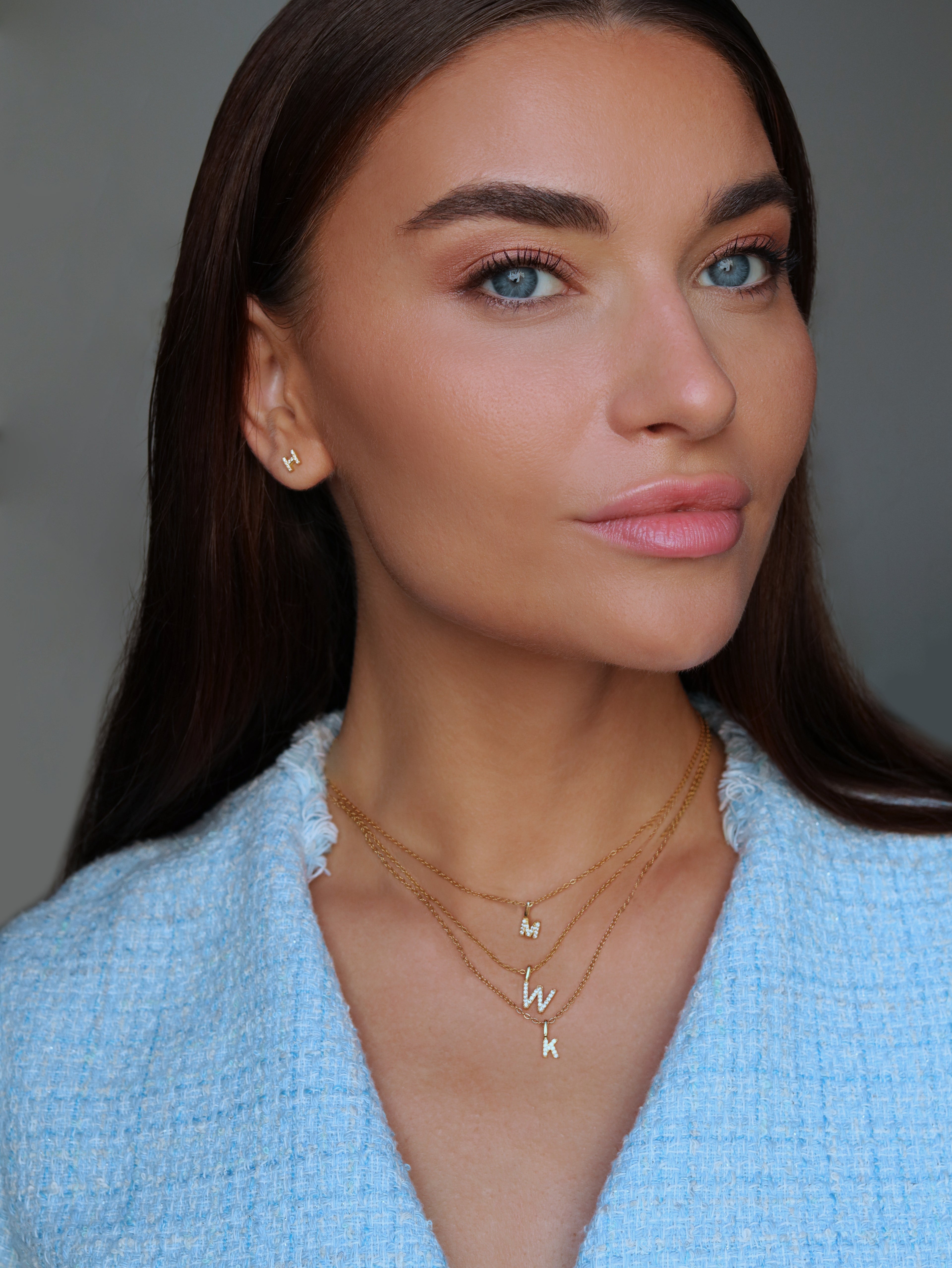 LOVE INITIAL PETITE NECKLACE - GOLD