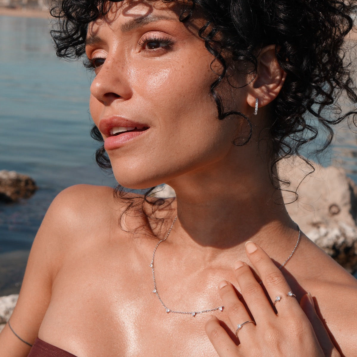 GODDESS NECKLACE