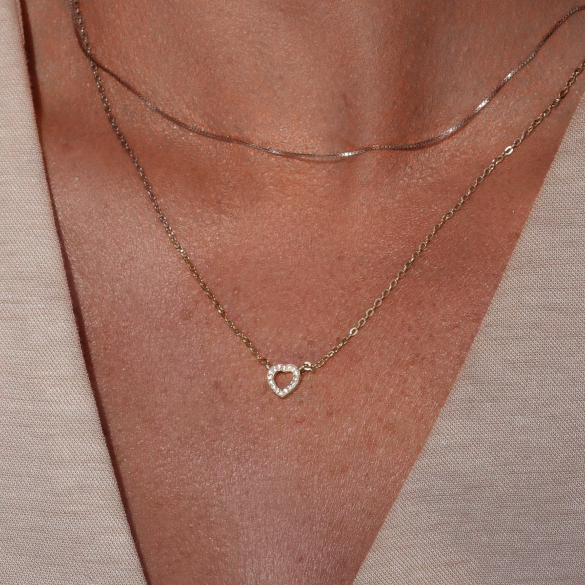 OPEN HEART HALSBAND