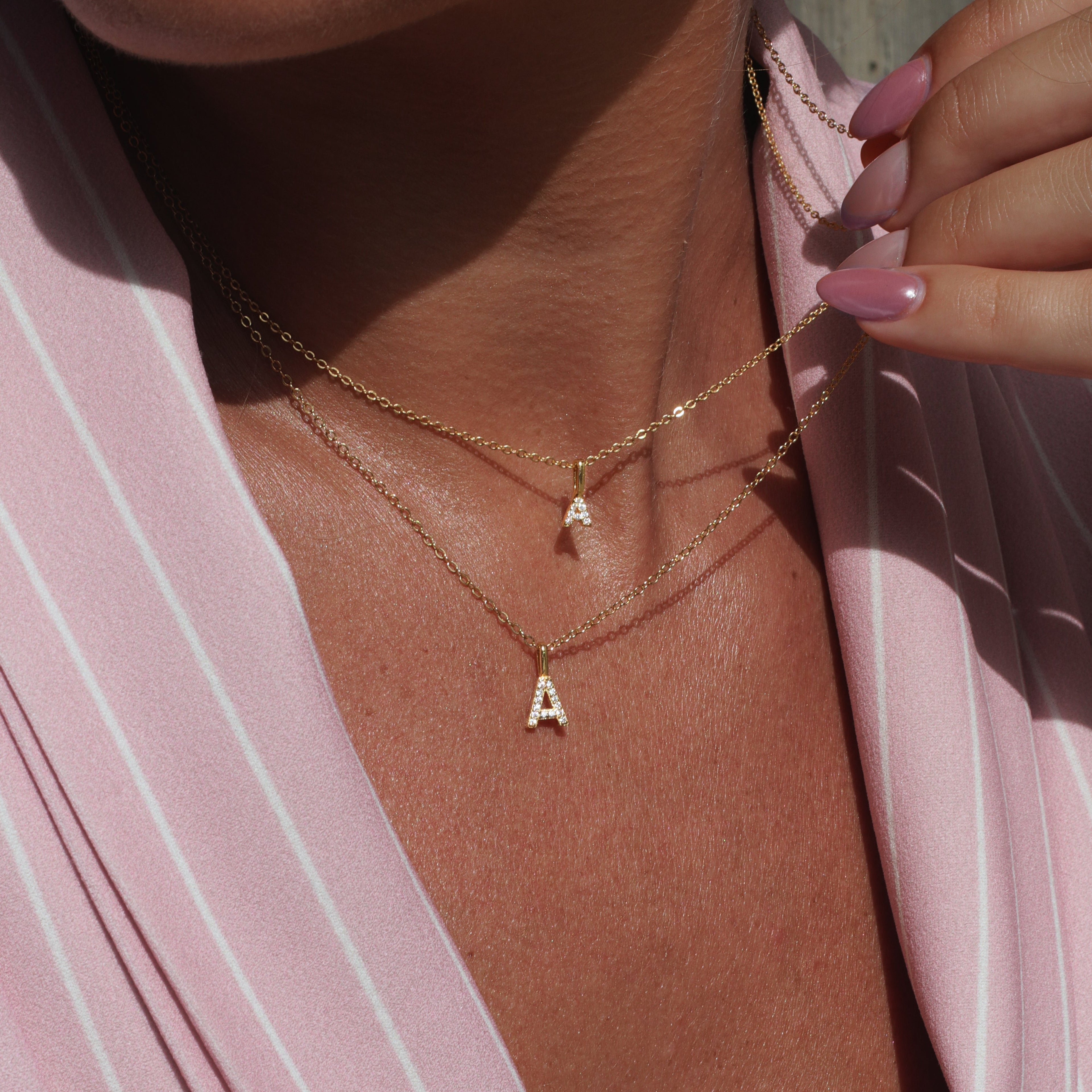 LOVE INITIAL PETITE HALSBAND