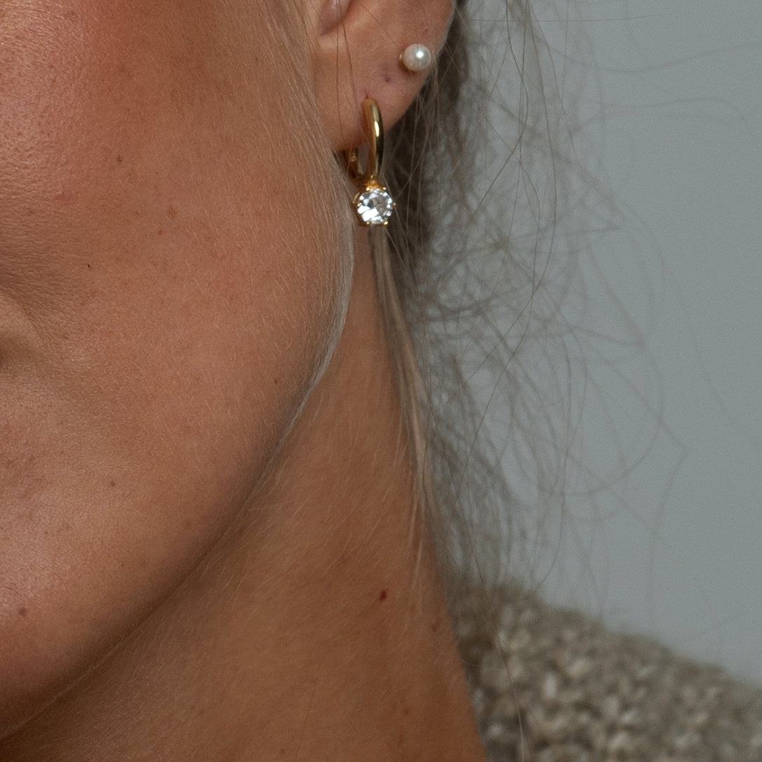 CRYSTAL DROP HOOPS