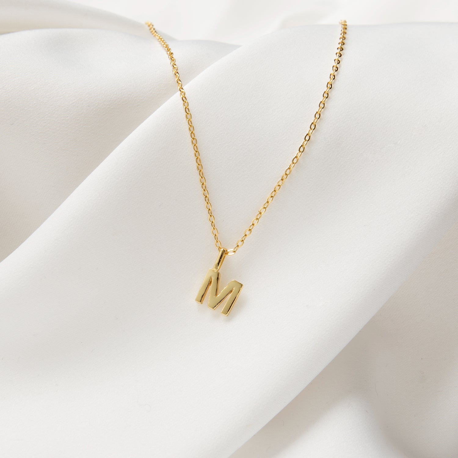 LOVE INITIAL PLAIN BERLOCK