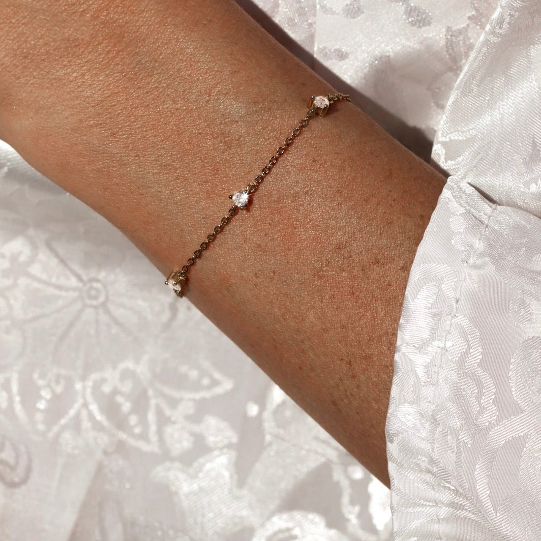 GODDESS ARMBAND
