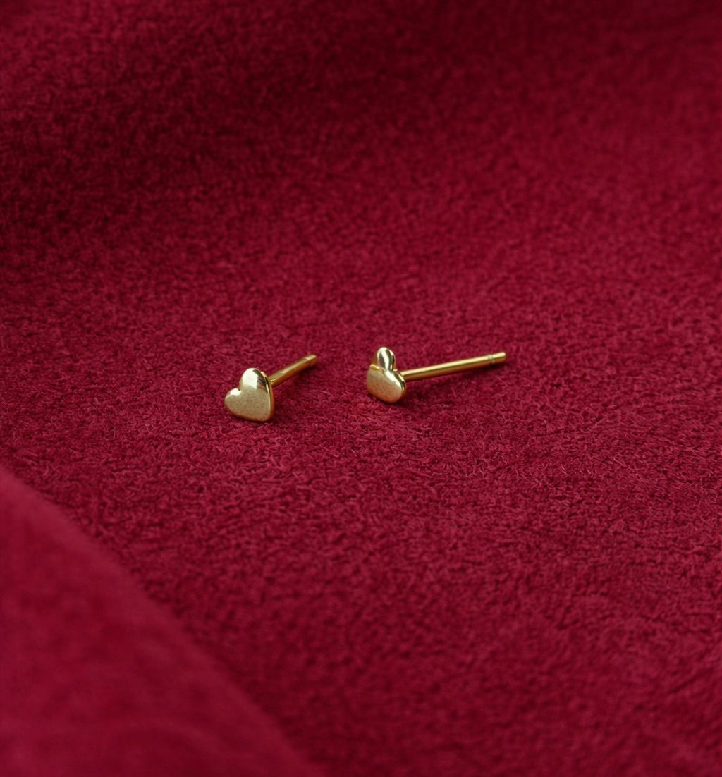 MINI HEART STUDS