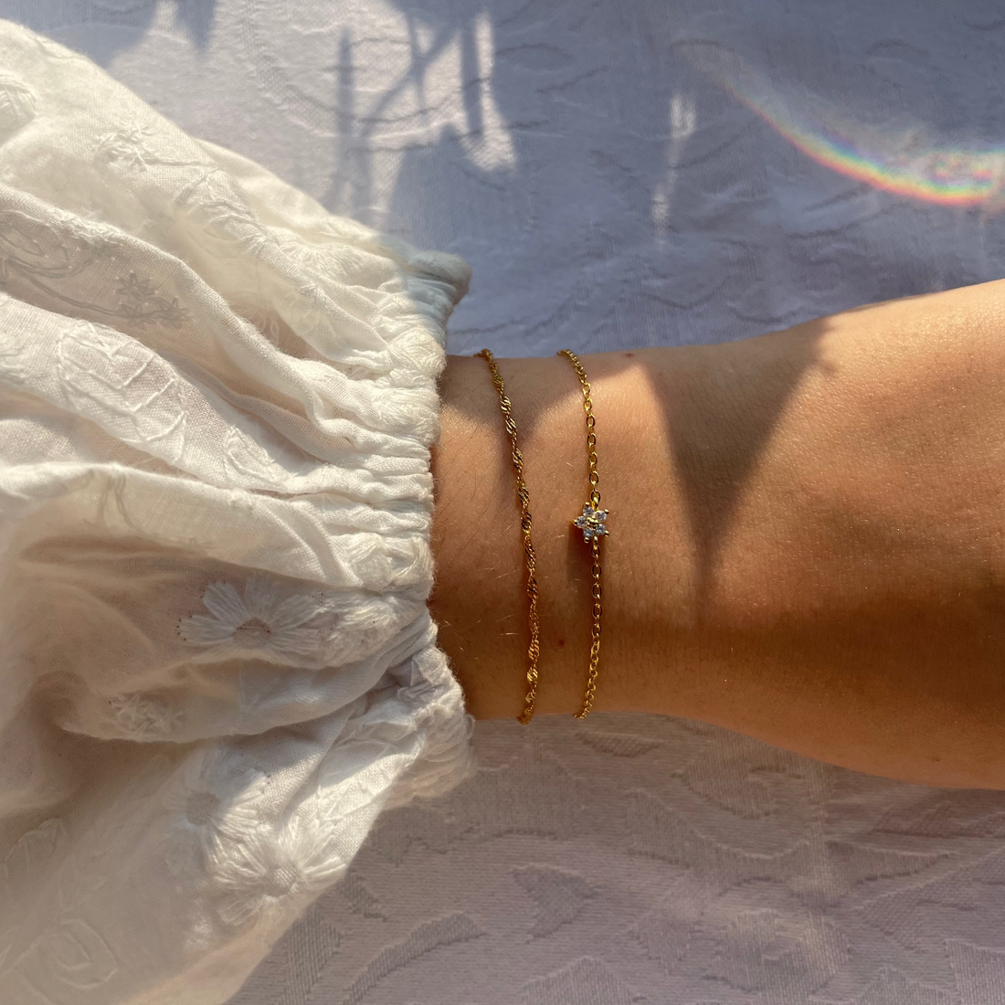 LOTUS CRYSTAL ARMBAND