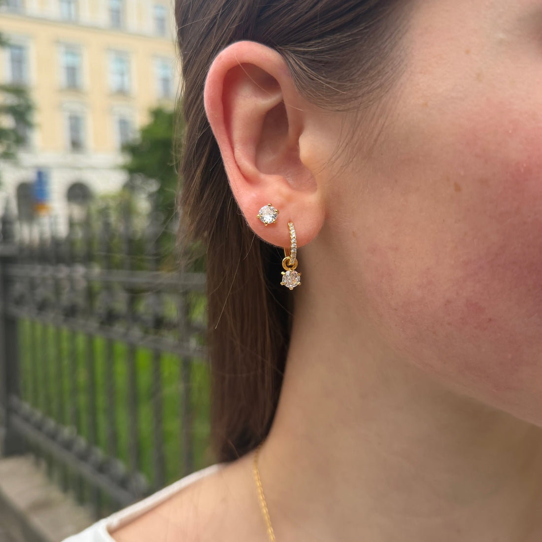 CRYSTAL SPARKLE HOOPS