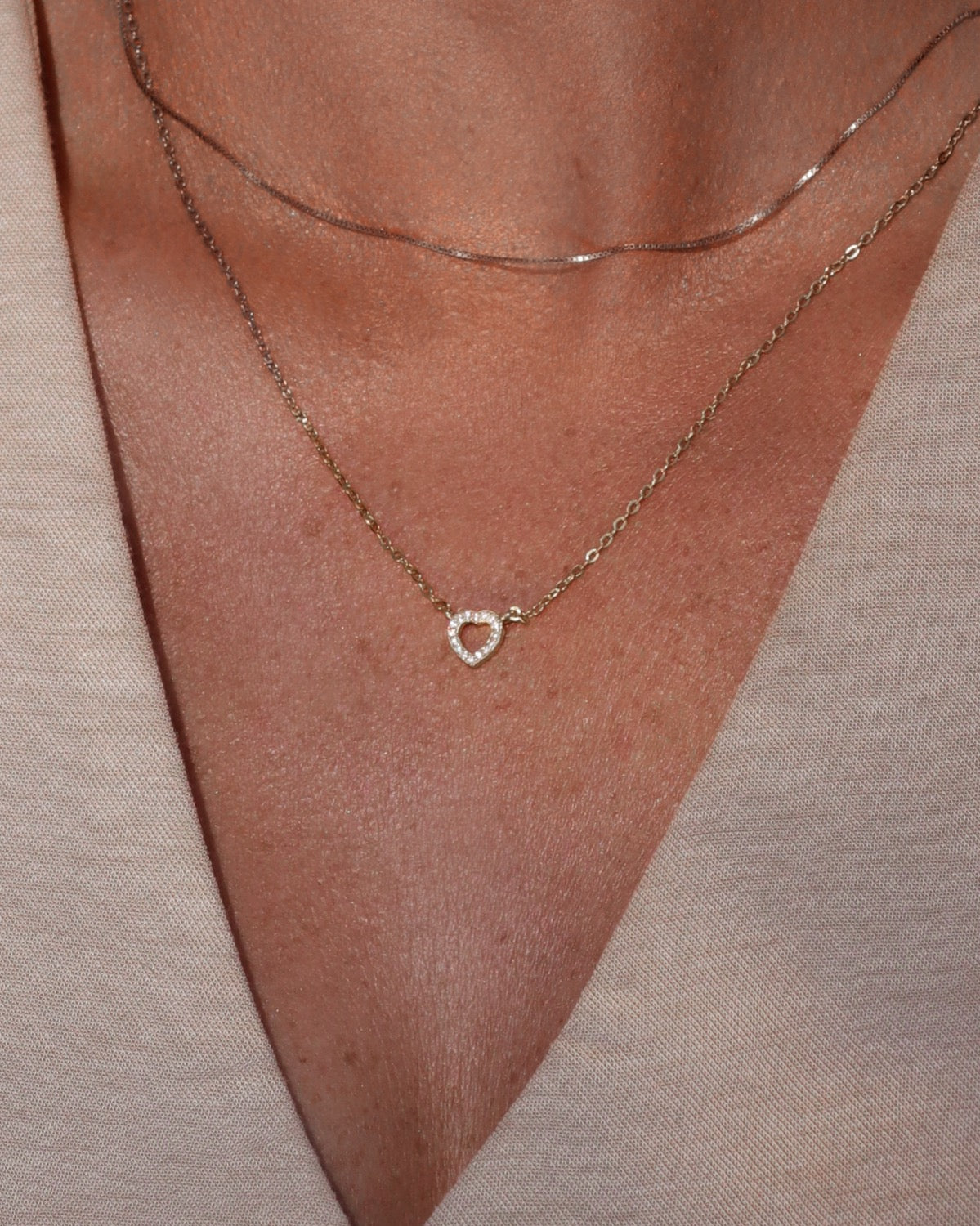 OPEN HEART HALSBAND - GOLD