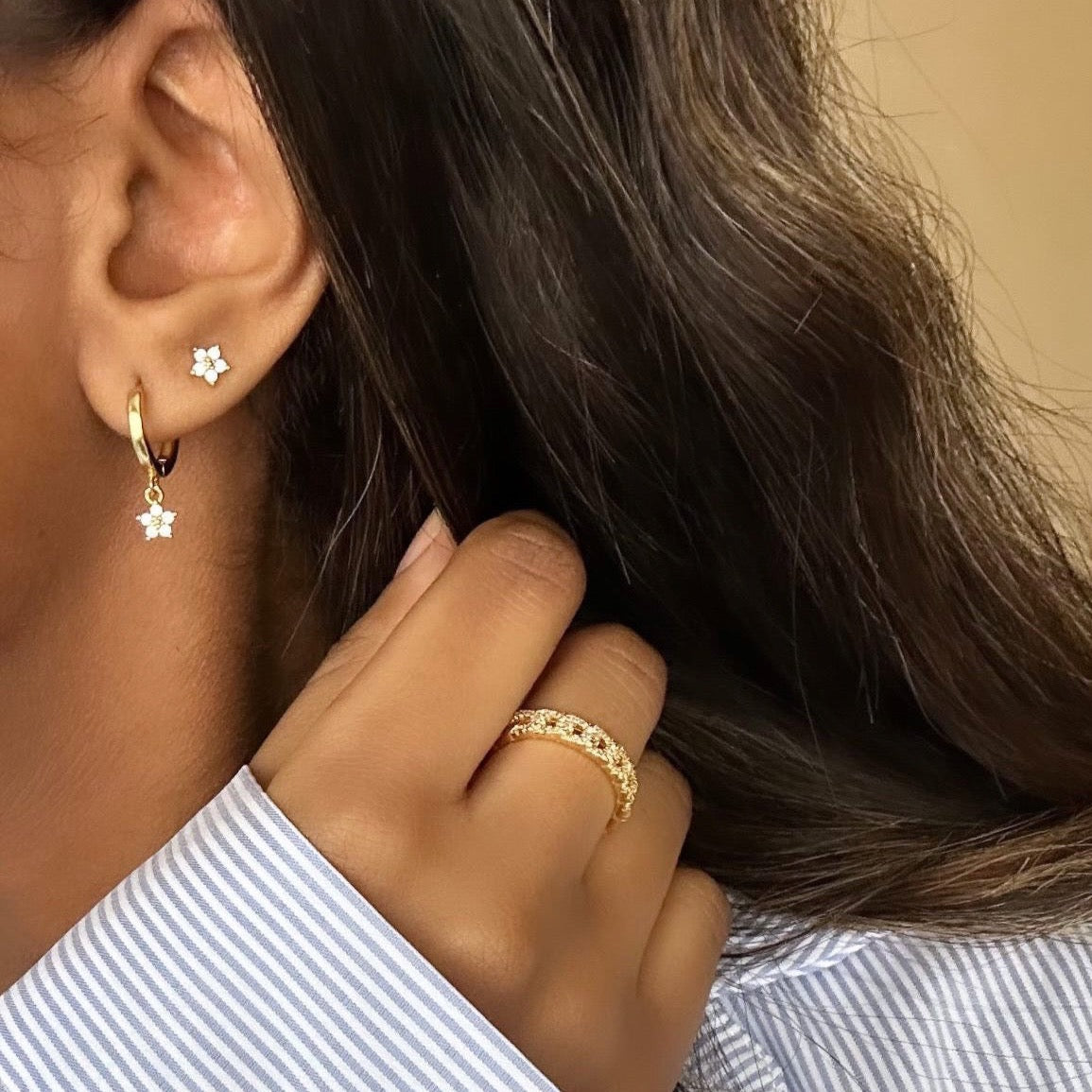 PETITE LOTUS CRYSTAL HOOPS - GOLD